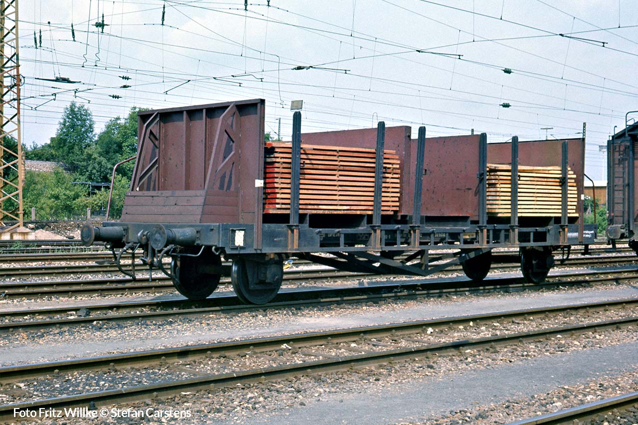 Wagen für Späne u. Holz 942 2 769 (aus Rms 31) – Rbf Untertürkheim, Juni 1970