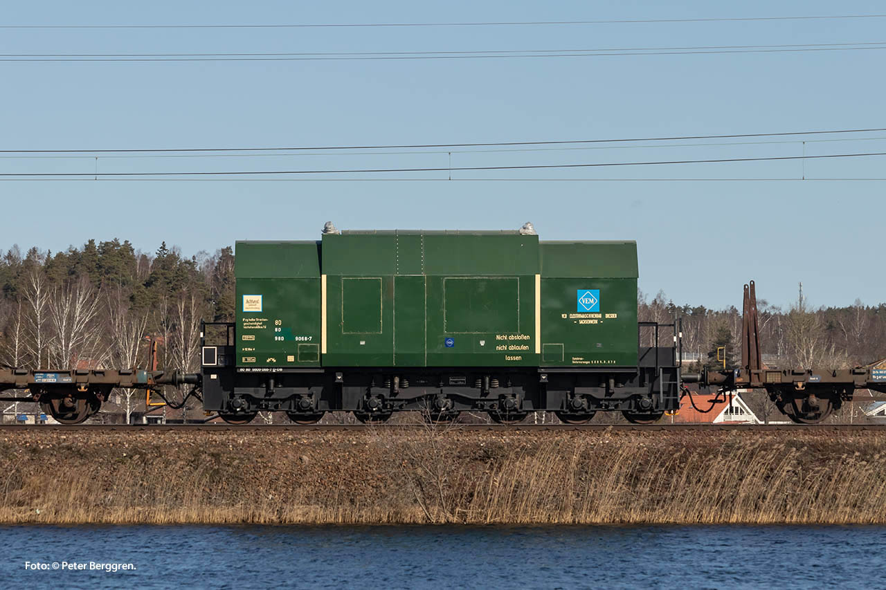 Der vom VEB Sachenwerk 1989 gebaute Umformerwagen 85 der DB Energie mit der UIC-Nummer 80 80 9809 068-7 wurde 2017 an Trafikverket (die schwedische Verkehrsbehörde) verkauft.